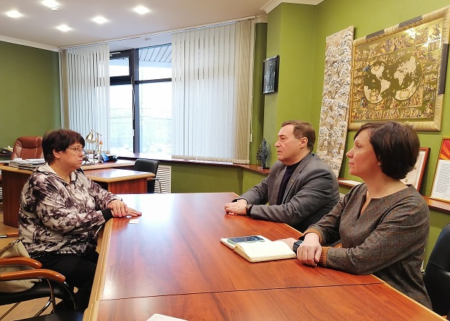 Юрий Колмаков провел рабочую встречу с Надеждой Шефер, руководителем «Воркутинской швейной фабрики»