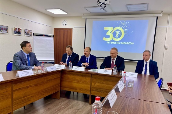 Президент ТПП Коми Юрий Колмаков принял участие в юбилейных мероприятиях Вятской ТПП 