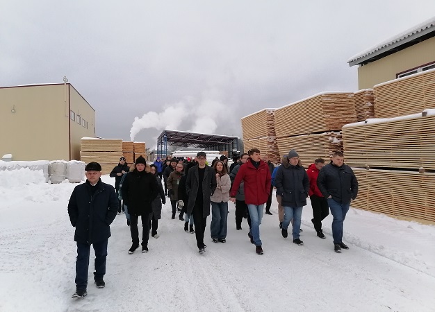 Участники бизнес-форума «Биотопливо России» посетили пеллетную котельную в селе Ыб Сыктывдинского района и побывали на биотопливных производствах в Сыктывкаре и Сысольском районе