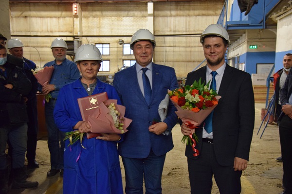 Прямо в цеху вручены государственные награды работникам Ухтинского экспериментально-механического завода