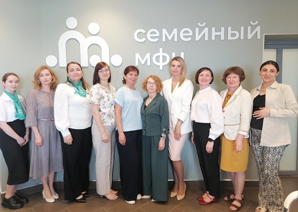 Возможность участия бизнеса в проекте «Здраствуй, мама!» обсудили в семейном многофункциональном центре Сыктывкара 