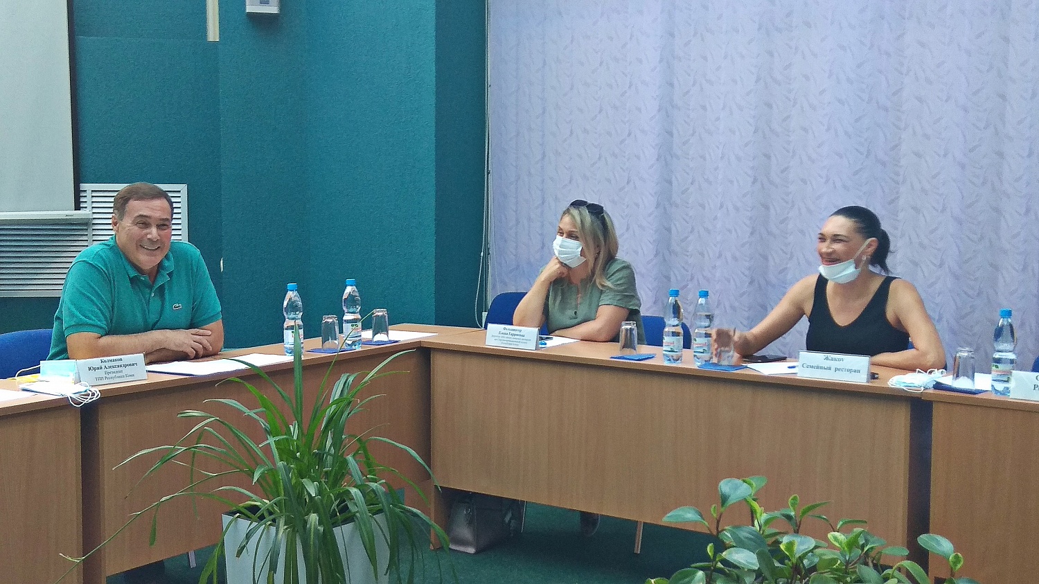 Рестораторы Сыктывкара обсудили с ТПП Коми организацию антиковидных кафе и меры поддержки регионального бизнеса