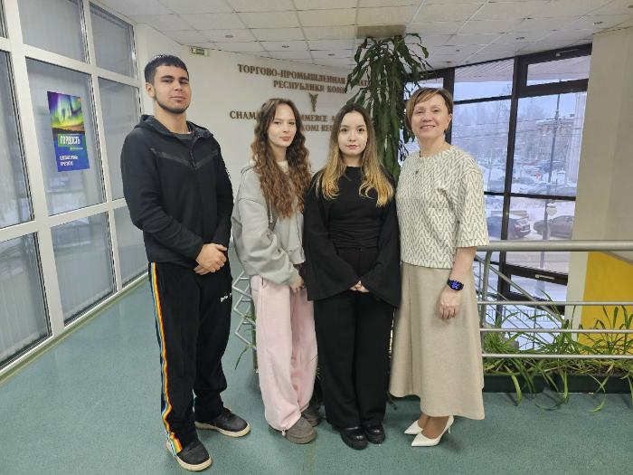 Студенты первого курса направления «Инноватика» СГУ им. П. Сорокина приняли участие в подготовке крупных бизнес-мероприятий