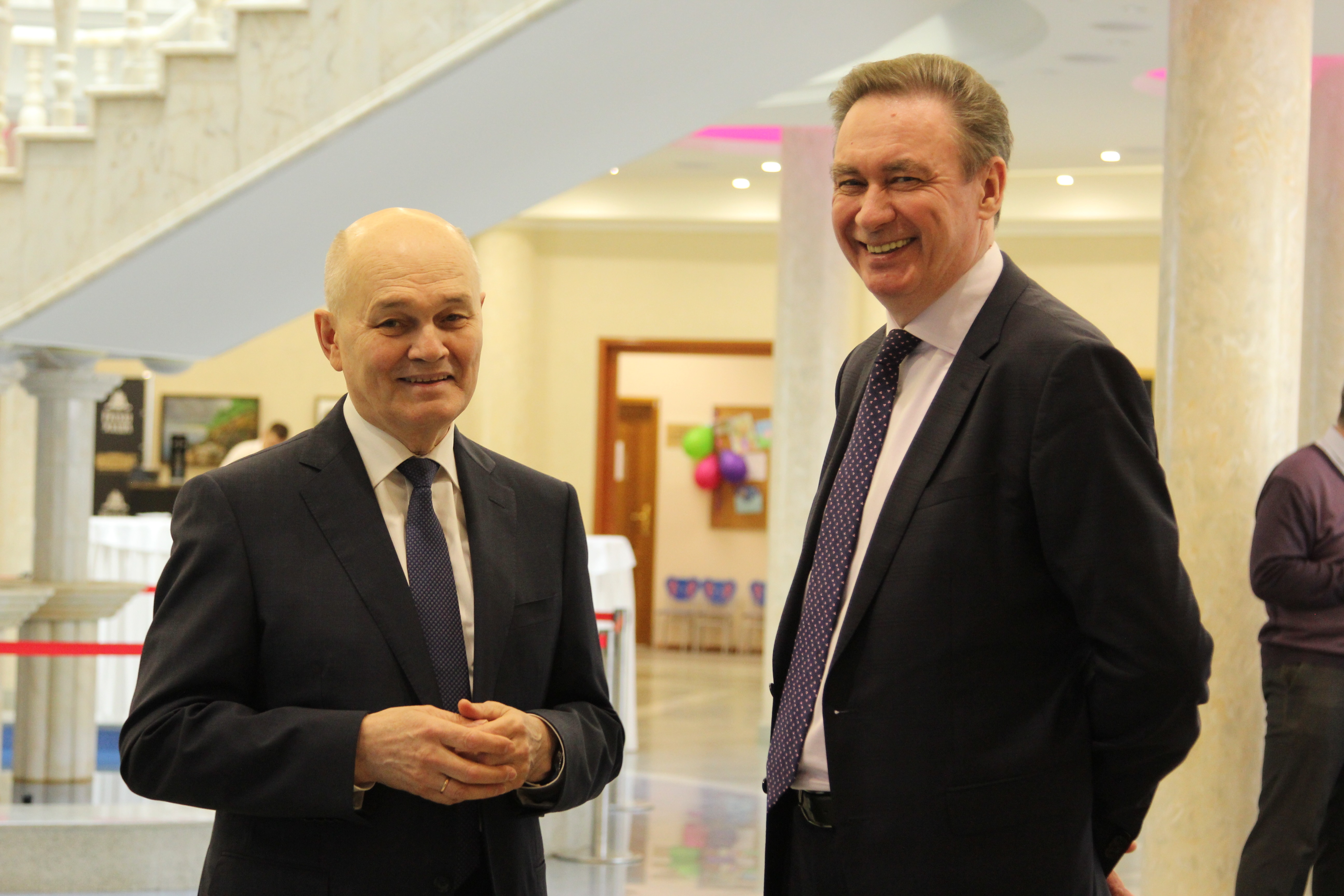 Заместитель председателя Комитета Совета Федерации по социальной политике Мохмад Ахмадов, Постоянный представитель Республики Коми при Президенте  Российской Федерации Сергей Мамонов