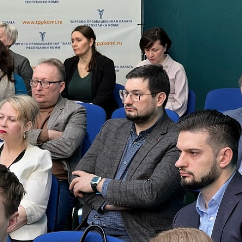 В ТПП Коми состоялась рабочая встреча представителей малого бизнеса с председателем Госсовета Коми Сергеем Усачевым