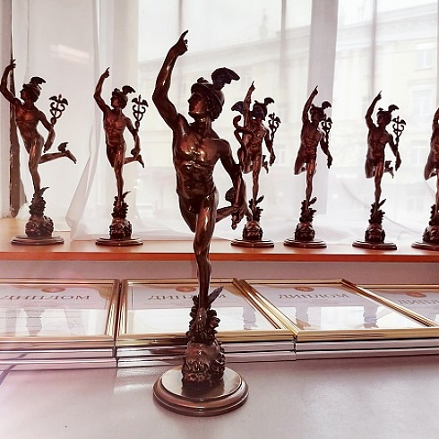 В Коми «Золотого Меркурия» по итогам 2022 года удостоены 13 предприятий