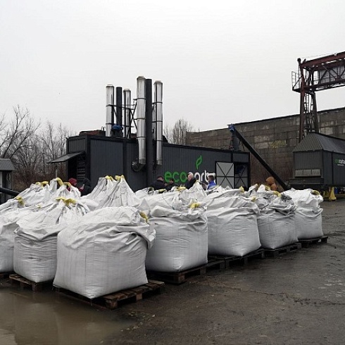 В Волгоградской области гостям из лесных регионов страны представили опыт производства биоугля 