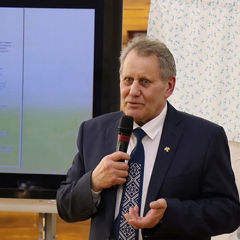 Коми ремесленная палата представила альбом «Теплый север» о народных промыслах республики 