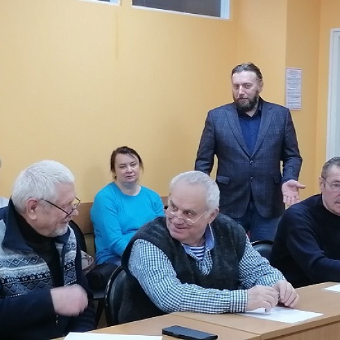 Фермеры Коми обсудили развитие пчеловодства на специальном семинаре в региональной ТПП