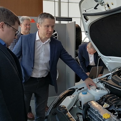 В Сыктывкаре начали принимать заявки на отечественные коммерческие автомобили повышенной грузовой вместимости