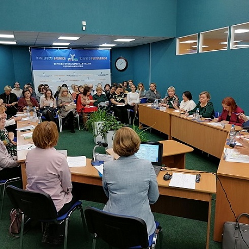 На площадке ТПП Коми налоговики ответили на вопросы бизнеса о переходе на единый налоговый счет