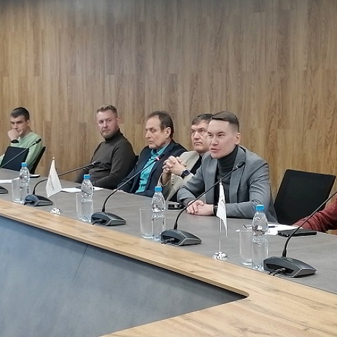 Руководители крупных компаний Коми  встретились с представителями компании "Газпром СПГ технологии"