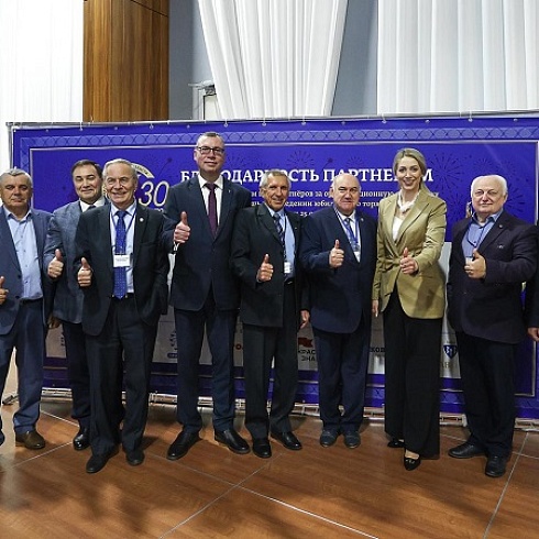 Президент ТПП Коми Юрий Колмаков принял участие в торжественном мероприятии, посвященном 30-летию ТПП Псковской области