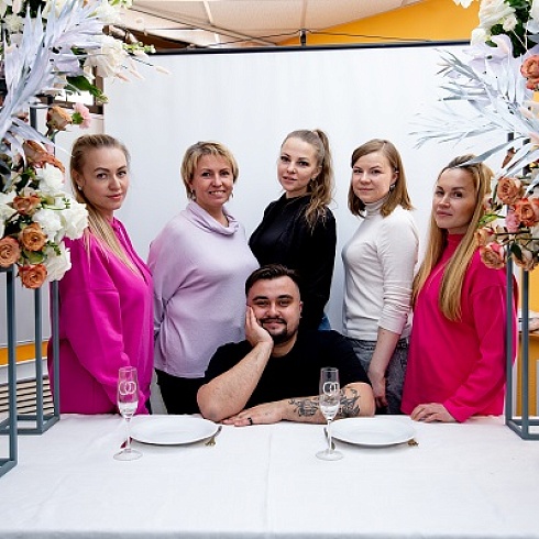 На площадке ТПП Коми флористам Сыктывкара и Ухты представили тренды свадебных букетов 