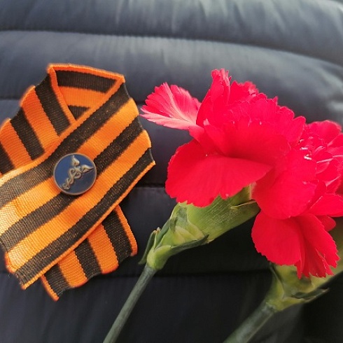 9 мая коллектив ТПП Коми возложил цветы к Вечному огню и к памятнику Героя Советского Союза Николаю Оплеснину