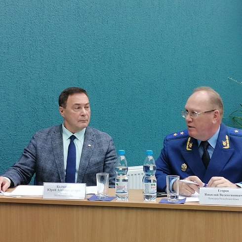 На площадке ТПП прошла рабочая встреча представителей бизнеса с прокурором Коми Николаем Егоровым