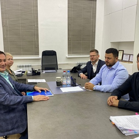 Направления взаимовыгодного сотрудничества обсудили руководители ТПП Коми и Коми холдинговой компании