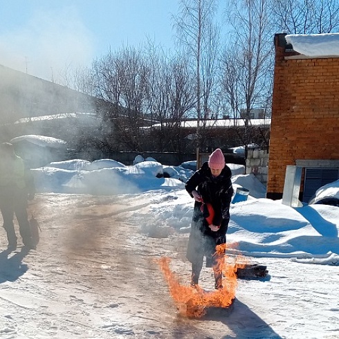 На площадке ВДПО в Сыктывкаре прошли курсы переподготовки специалистов по противопожарной профилактике