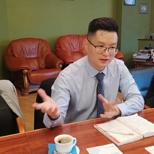 Первый зампред Правительства Коми Антон Виноградов и руководитель ТПП Юрий Колмаков провели рабочую встречу с руководством группы компаний «Тайхэ Шеньси» из КНР