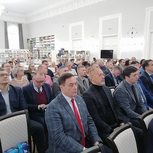 Юрий Колмаков принял участие в республиканском Форуме по реализации Регионального инвестиционного стандарта в Коми