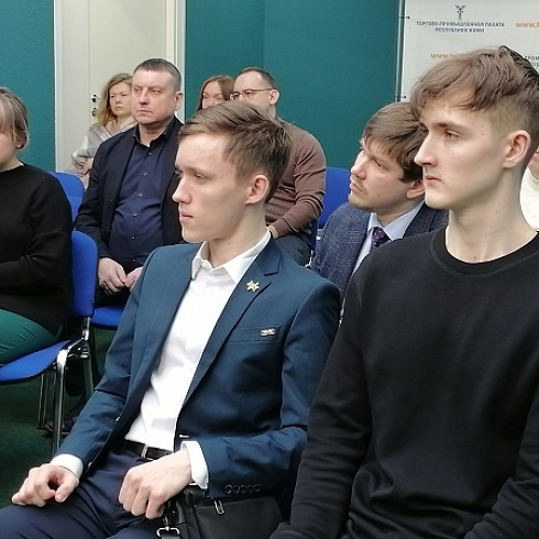 В ТПП Коми состоялась рабочая встреча представителей малого бизнеса с председателем Госсовета Коми Сергеем Усачевым