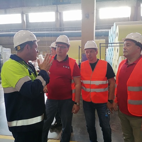 "Сыктывкар Тиссью Груп" провел экскурсию по производству для участников первого практического семинара "От леса до магазина"