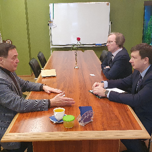 Юрий Колмаков провел рабочую встречу с руководителем Коми Республиканского центра энергосбережения Максимом Дингесом