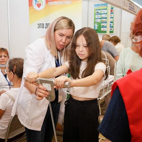 Бесплатные медицинские чек-апы, экологическая аллея и обработка земель от борщевика