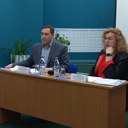 В ТПП Коми сенатору РФ Ольге Епифановой бизнес изложил проблемы в работе в условиях санкций и предложения по их решению