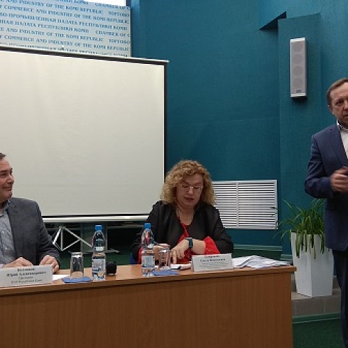 В ТПП Коми сенатору РФ Ольге Епифановой бизнес изложил проблемы в работе в условиях санкций и предложения по их решению