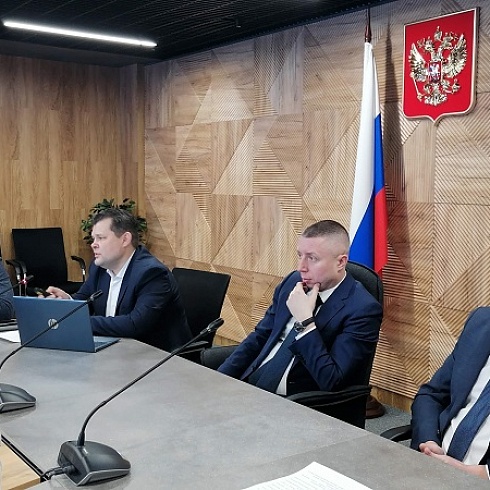 Крупным предприятиям Коми рассказали о преимуществах сжиженного природного газа для автотранспорта 