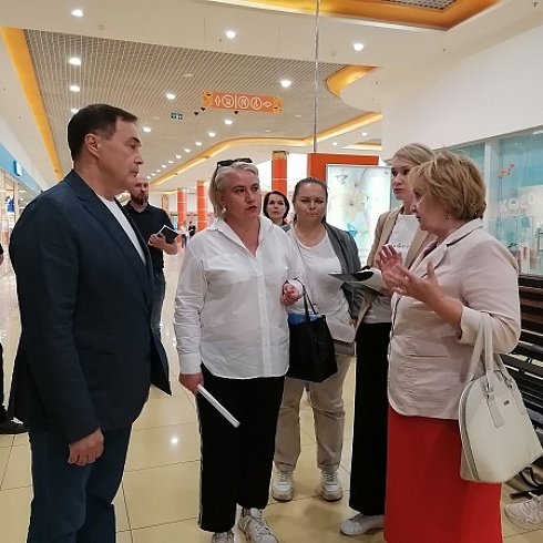  Оргкомитет «Достояние Севера-2022» провел выездную рабочую встречу в ТРЦ «Июнь»