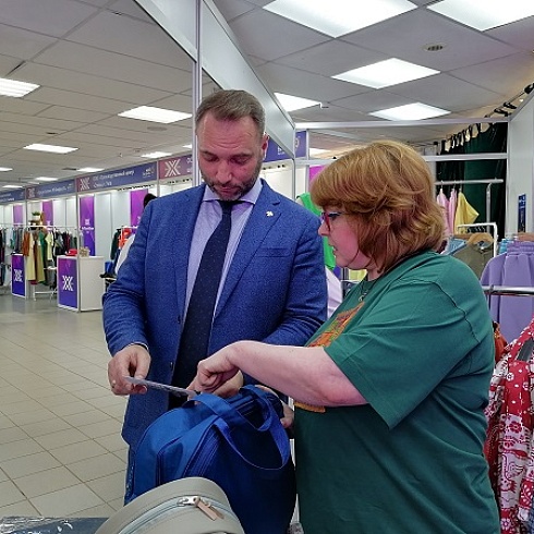 Сегодня в ТПП Коми открылась выставка-продажа «ЛегПромКоми»