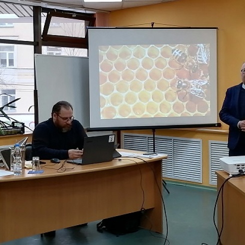 Фермеры Коми обсудили развитие пчеловодства на специальном семинаре в региональной ТПП