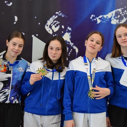 Юрий Колмаков принял участие в награждении победителей и призеров чемпионата и первенства Республики Коми по плаванию