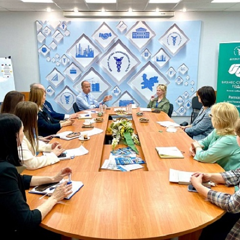 И.о.вице-президента ТПП Коми Елена Катаева приняла участие во Всероссийском туристическом конгрессе "Ворота русского севера" в Кирове 