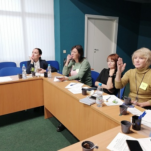 В ТПП Коми предпринимательницам рассказали о «подводных камнях» пенсионной системы