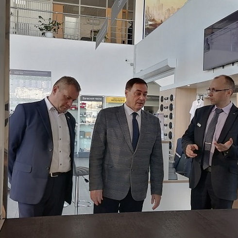 В Сыктывкаре начали принимать заявки на отечественные коммерческие автомобили повышенной грузовой вместимости