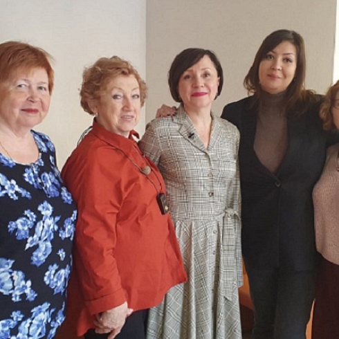 В Сыктывкаре в кадровом центре "Работа России" начал работу клуб «Женская формула успеха»