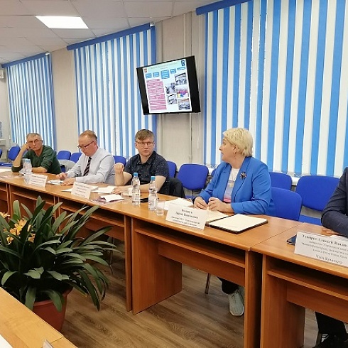 Сыктывкарский политехнический техникум и лесопромышленные предприятия обсудили подготовку кадров для отрасли