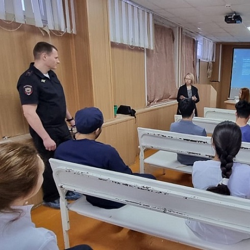 В Сыктывкаре трудовых мигрантов познакомили с культурой и традициями Коми