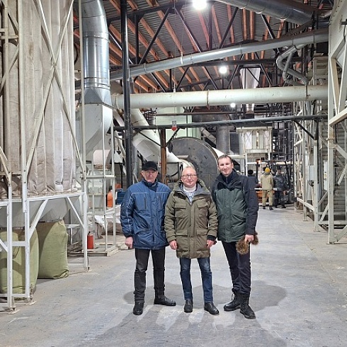 «Комилесбизнес» запустил новый пеллетный завод в Усть-Куломском районе Коми