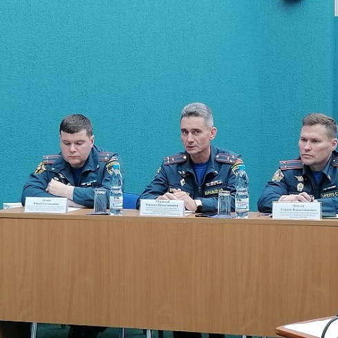 Представители ГУ МЧС России по Коми рассказали бизнесу о планах проверок на 2024 год