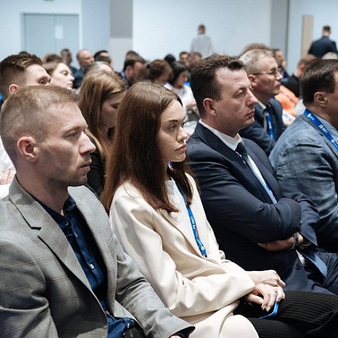 Обучение по программе "Управленческое мастерство: развитие региональных команд" проходят более 800 представителей региональных инвестиционных команд