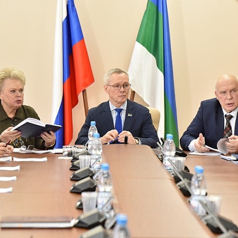 Юрий Колмаков принял участие в заседании Президиума Госсовета Коми, на котором были представлены доклады по итогам работы за 2022 год Контрольно-счетной палаты РК и Уполномоченного по защите прав предпринимателей в РК