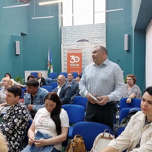 В ТПП работодатели и Управление по вопросам миграции МВД по Коми обсудили вопросы трудоустройства иностранных граждан 