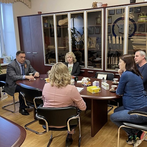 Администрации Ухты и предпринимателям города вручены дипломы участников конкурса в области предпринимательской деятельности «Золотой Меркурий»