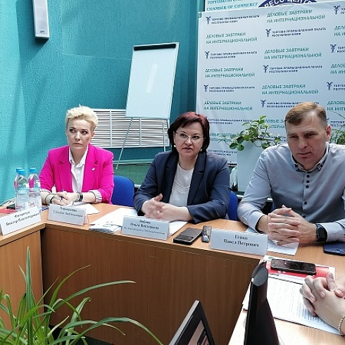 Состоялась деловая встреча с представителями автосервисов