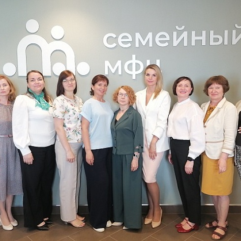 Возможность участия бизнеса в проекте «Здраствуй, мама!» обсудили в семейном многофункциональном центре Сыктывкара 