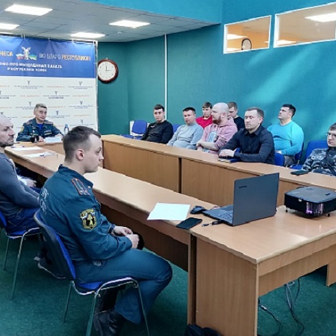 В ТПП Главное управление МЧС России по Коми провело ВКС для бизнеса в рамках учений «Безопасная Арктика-2023»